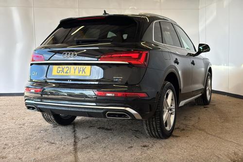 Audi Q5 Photo at-e4259baf7beb4e3683c3201804c1f01f.jpg
