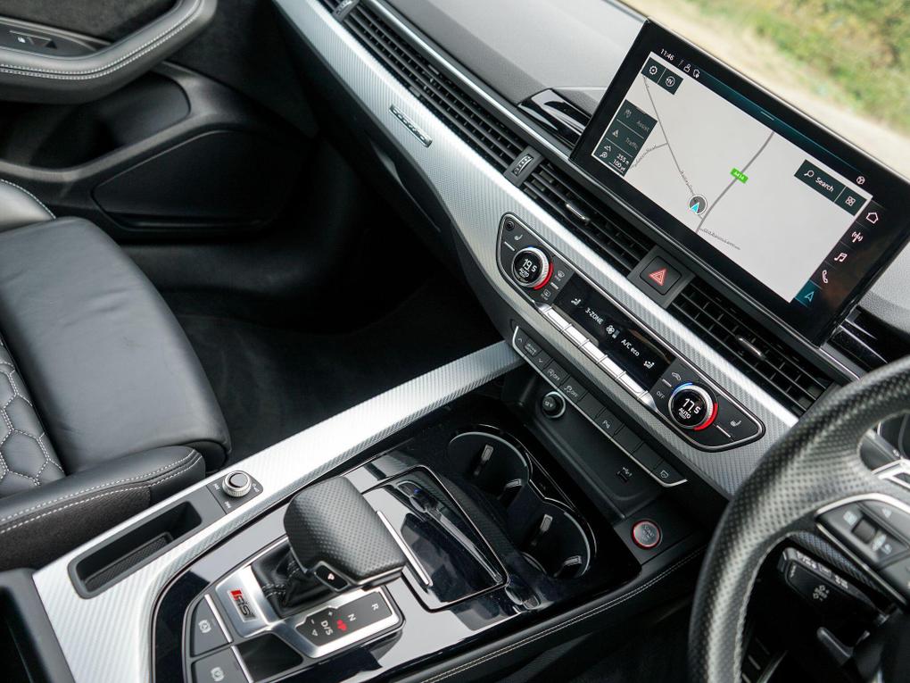 Used Audi RS4 Avant LD22EVY 6