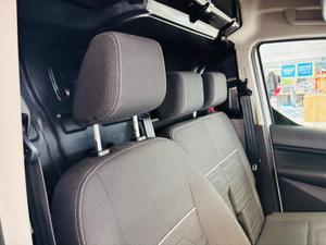 Ford Transit Connect Photo 28