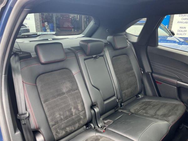Ford Kuga Photo at-e4924802da7942d6bc602aa15e97ce8d.jpg
