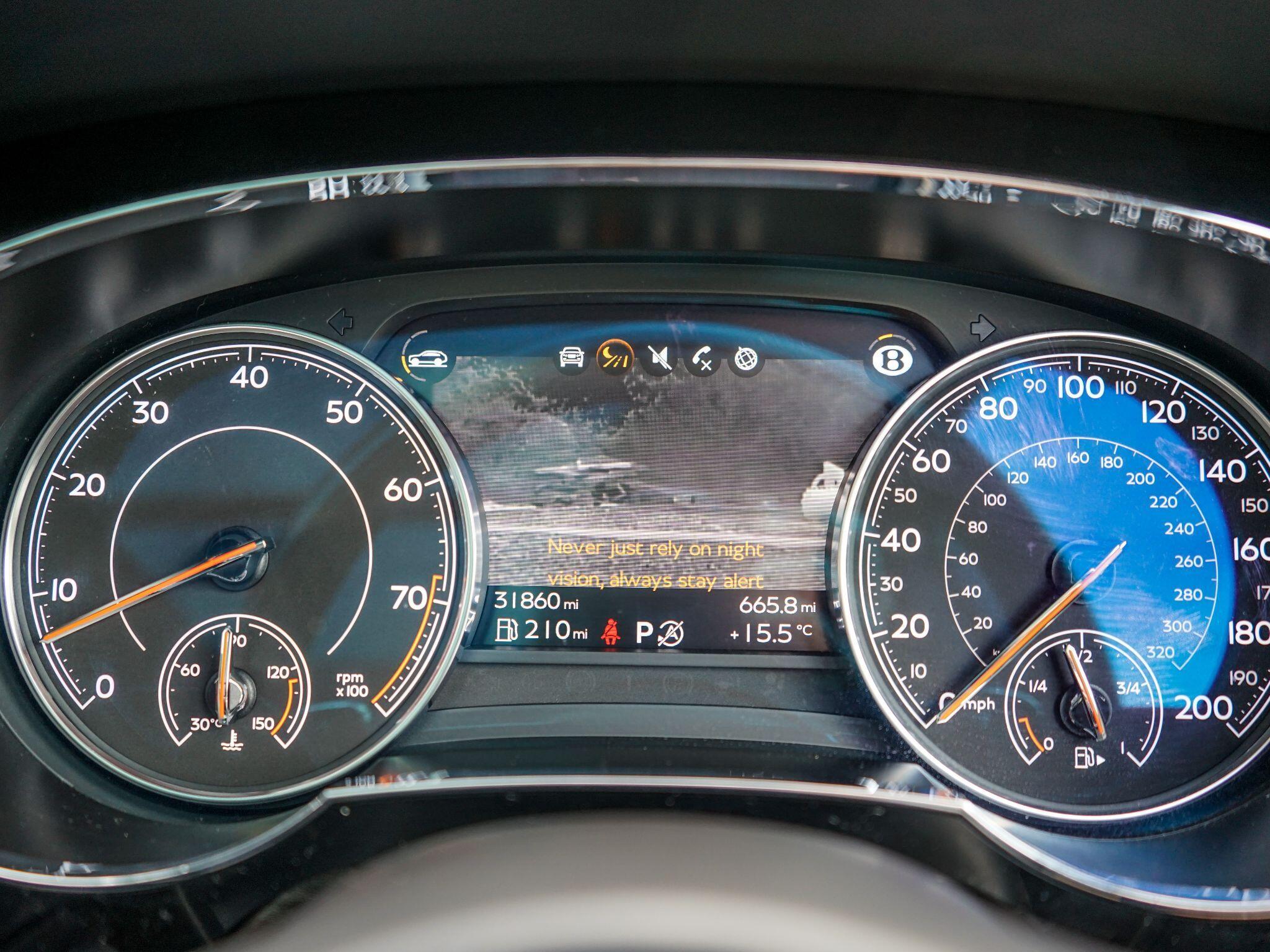 Bentley Bentayga 4.0 V8 Auto 4WD Euro 6 (s/s) 5dr — photo 41