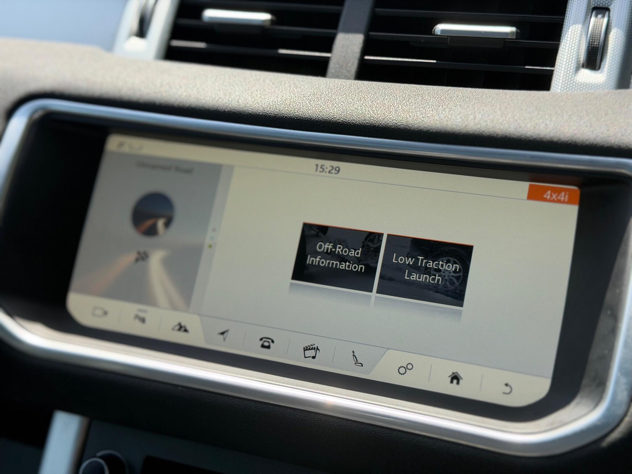 2017 Land Rover Range Rover Evoque thumbnail 18