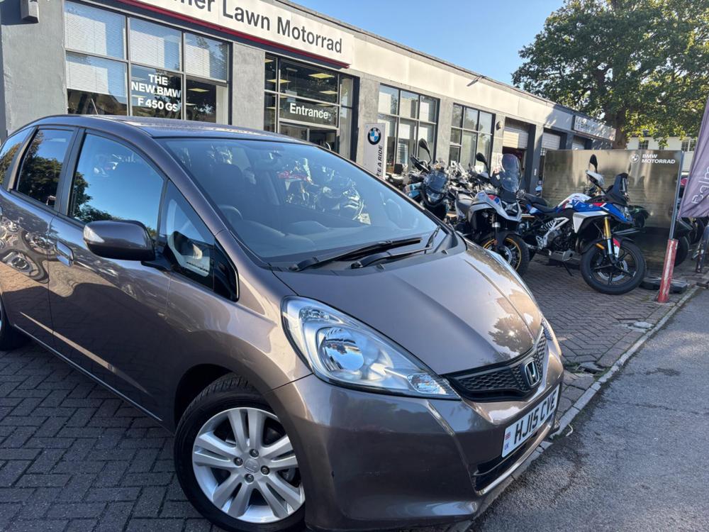 Honda Jazz Photo at-e4b26b0391cf4662872cb381c08e30cf.jpg