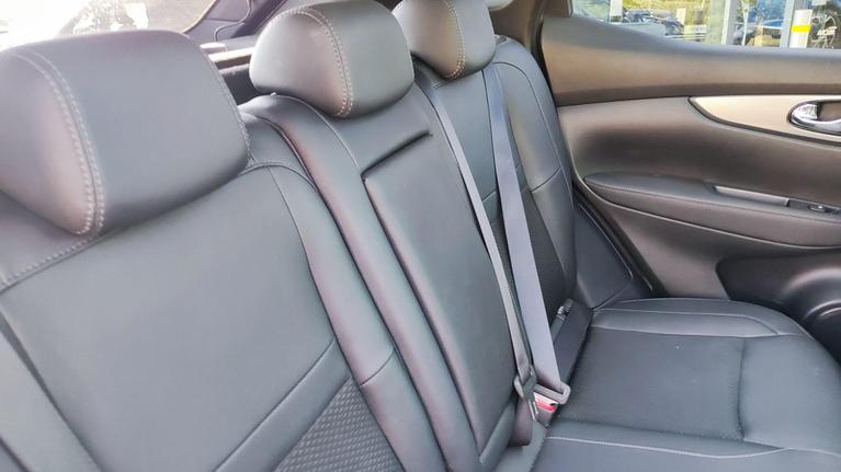 Used Nissan Qashqai AD68CFX 8