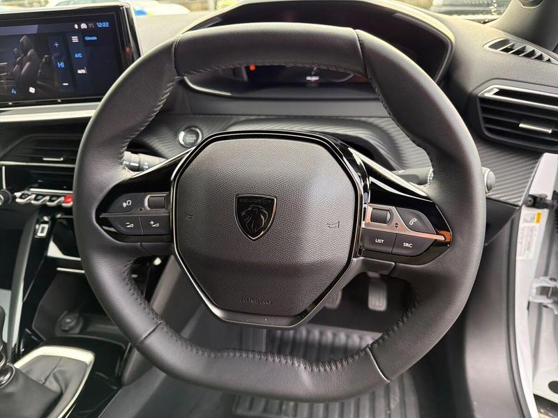 Used Peugeot 2008 LS24WEX 32