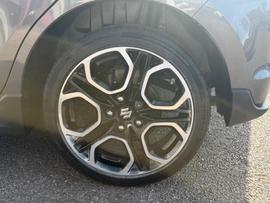 Suzuki Swift Photo 11