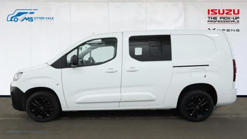Citroen BERLINGO Photo at-e5090293d99946c4b0a13745cc1efacc.jpg