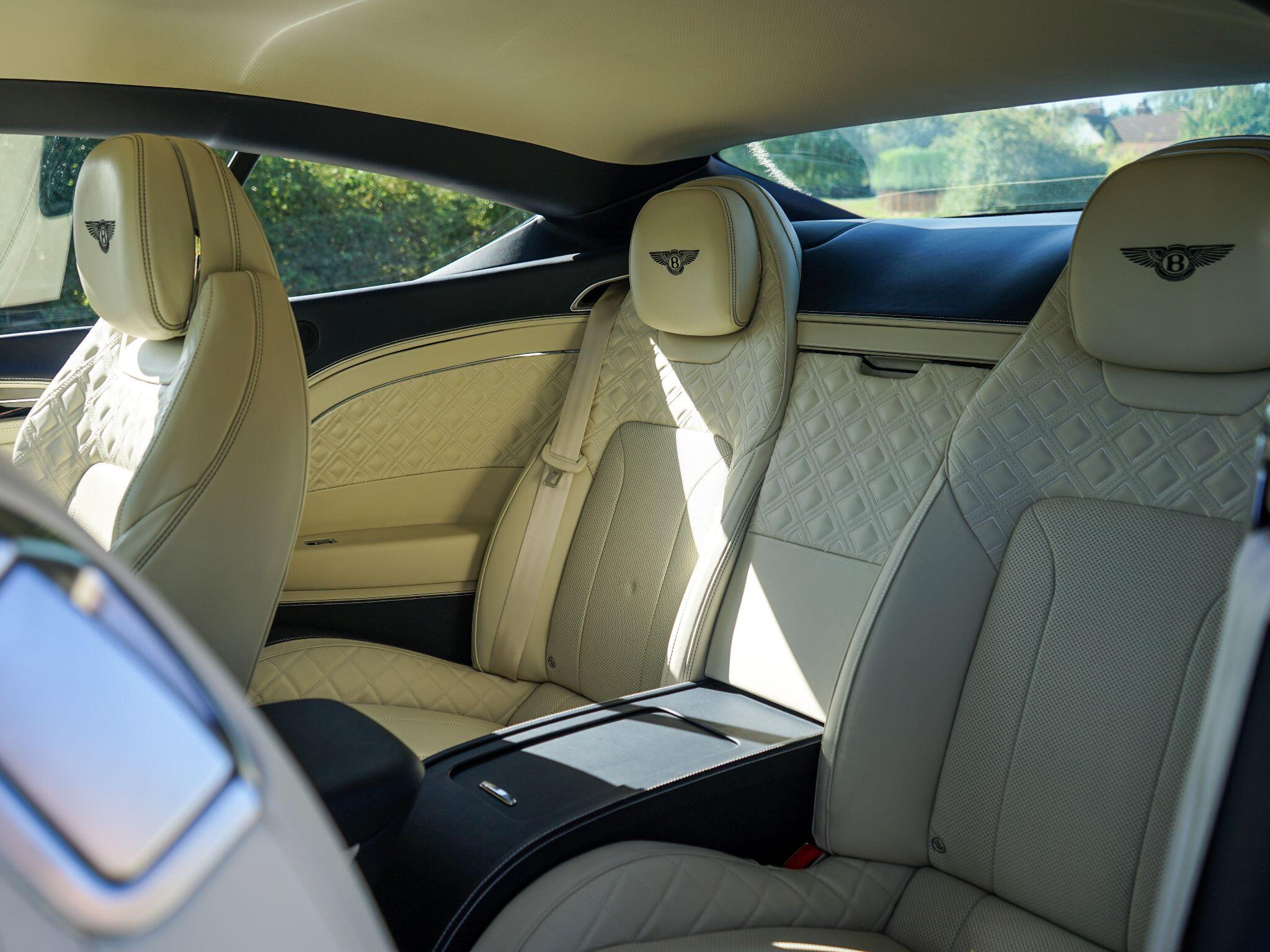 Bentley Continental 4.0 V8 GT Coupe 2dr Petrol Auto 4WD Euro 6 (s/s) (550 ps) — photo 14
