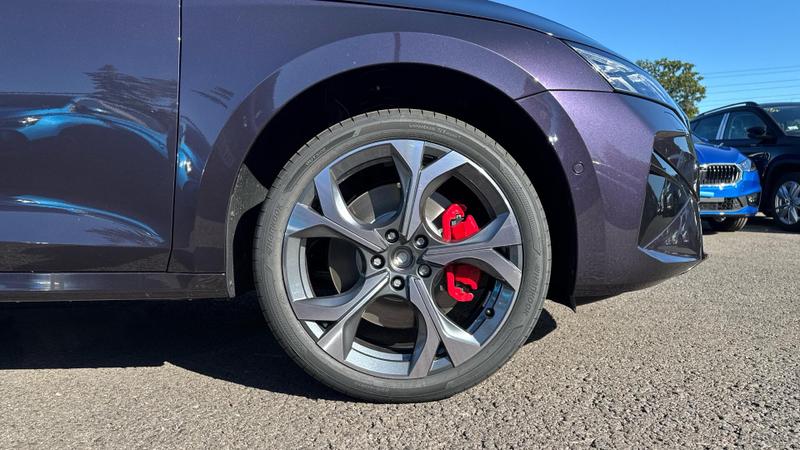 Skoda Octavia Photo at-e53fee0c4aa8499e88d91d11f88c7c11.jpg