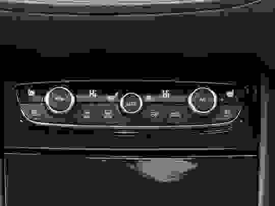 Vauxhall Grandland X Photo at-e559c1ba7fcc4602a840035e820a16f7.jpg