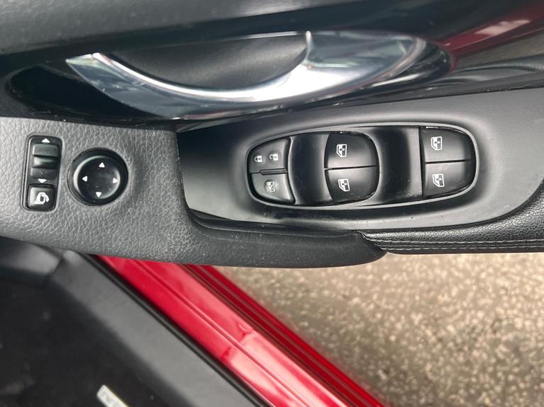 Used Nissan Qashqai VN69UTS 11