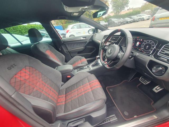 Used Volkswagen Golf WP69YRT 17