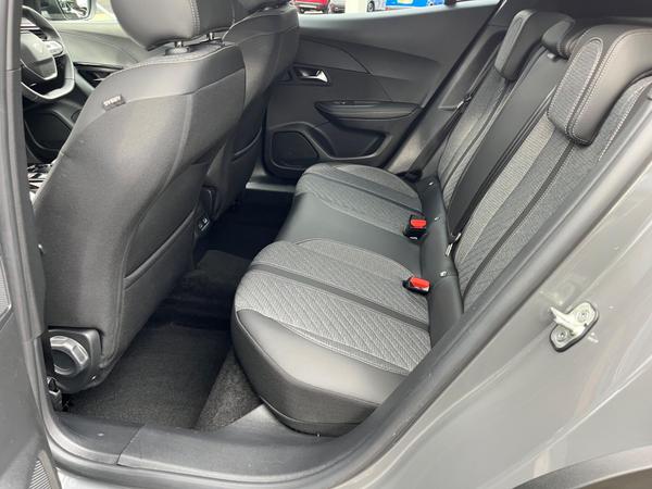 Used Peugeot 2008 BJ73UPP 56