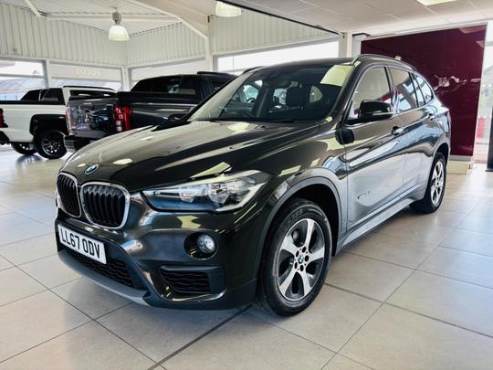 BMW X1 Photo at-e59947ac942c48829824793d40533c24.jpg