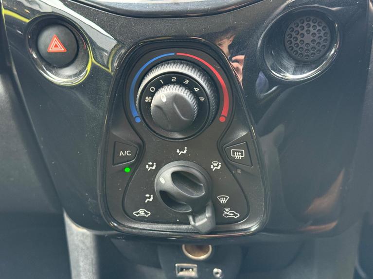 Used Toyota AYGO VO66RVP 14