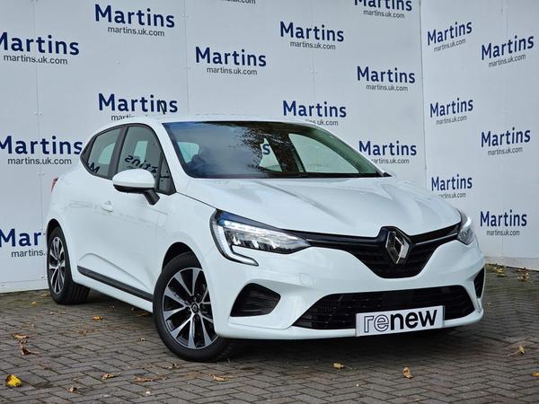 Used 2021 Renault Clio 1.0 TCe Iconic Euro 6 (s/s) 5dr at Martins Group