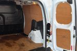 Ford TRANSIT COURIER Photo 20