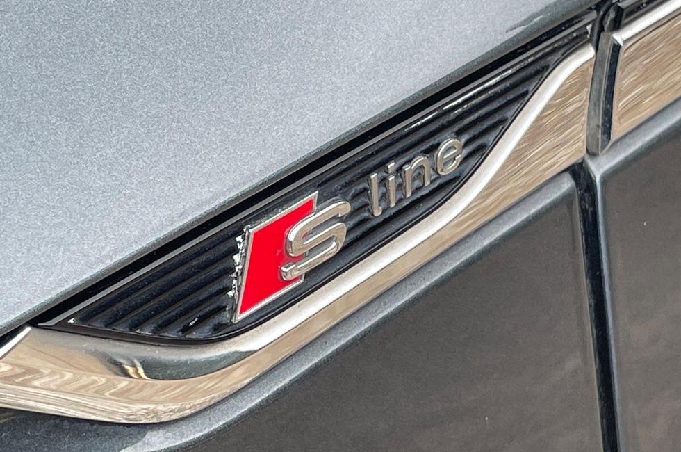 Audi A5 Photo at-e61a9c64b1264a7fb31677210401670f.jpg