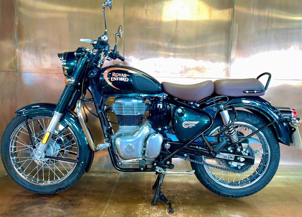 Royal Enfield Classic 350 Photo at-e62b508fc45d4bb8a4dca88041e70759.jpg