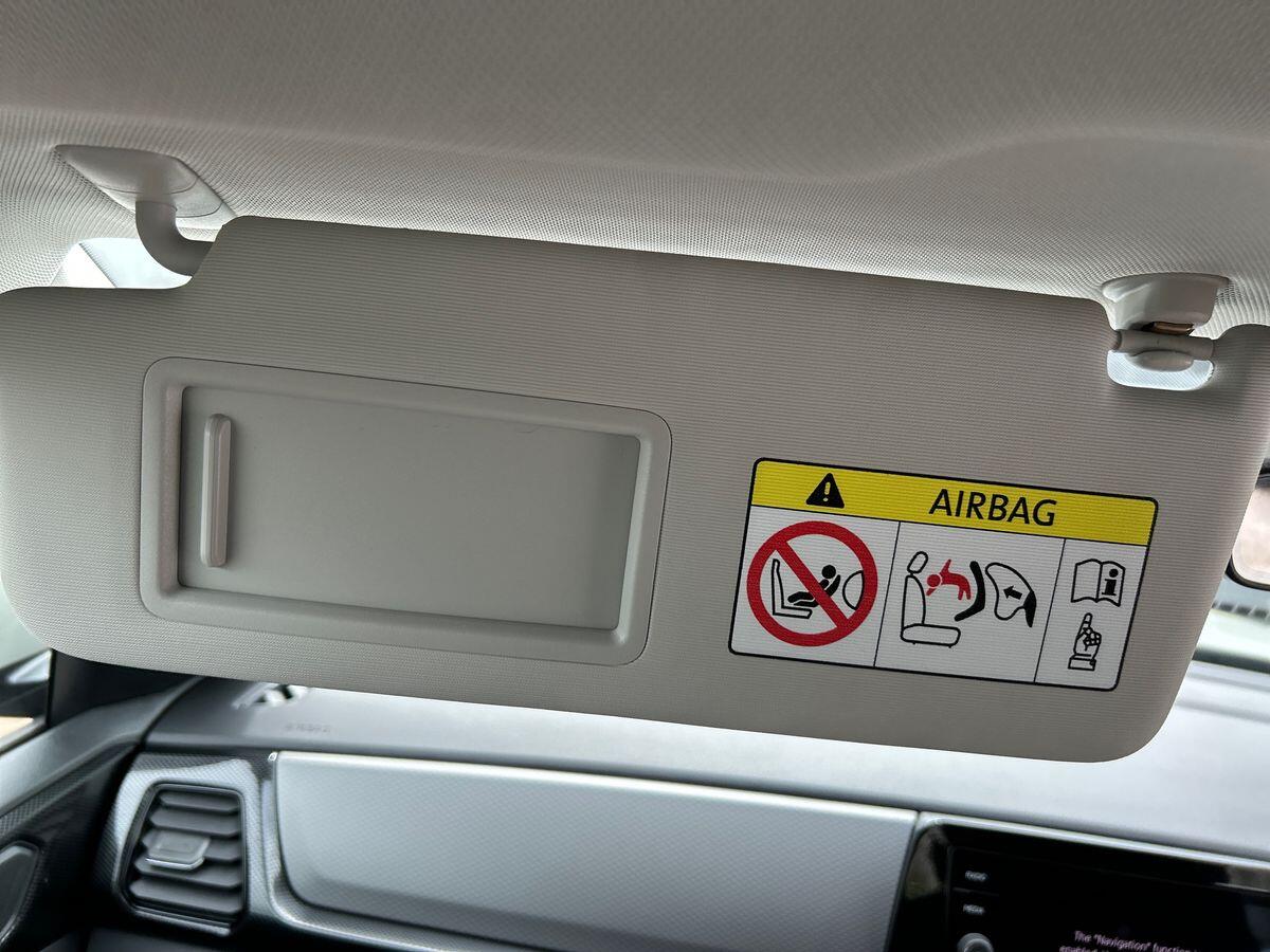 Volkswagen T-cross Photo at-e635b84e79524faa88fe618544b56281.jpg