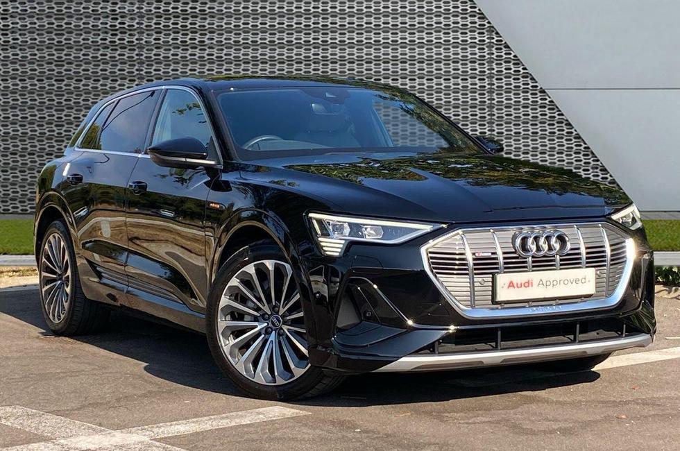 Audi e-tron Photo at-e64c9a5606bc4dc68a96b12caaa531b1.jpg