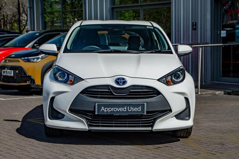 Used Toyota Yaris LS23OWV 5