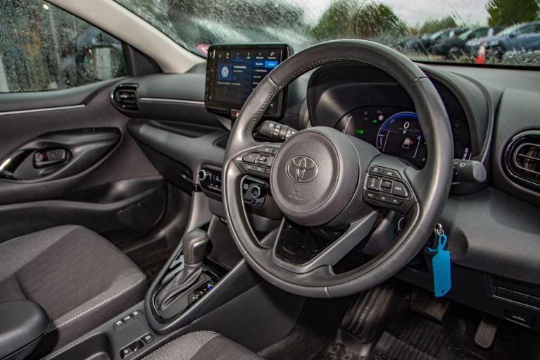 Used Toyota Yaris WM25GHK 12
