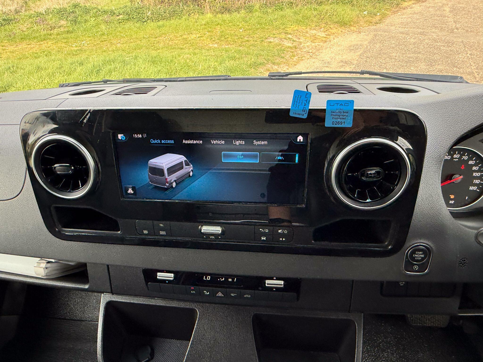 Mercedes-Benz Sprinter 2.1 516 CDI Chassis Cab 2dr Diesel G-Tronic+ RWD L2 Euro 6 (163 ps) — photo 8