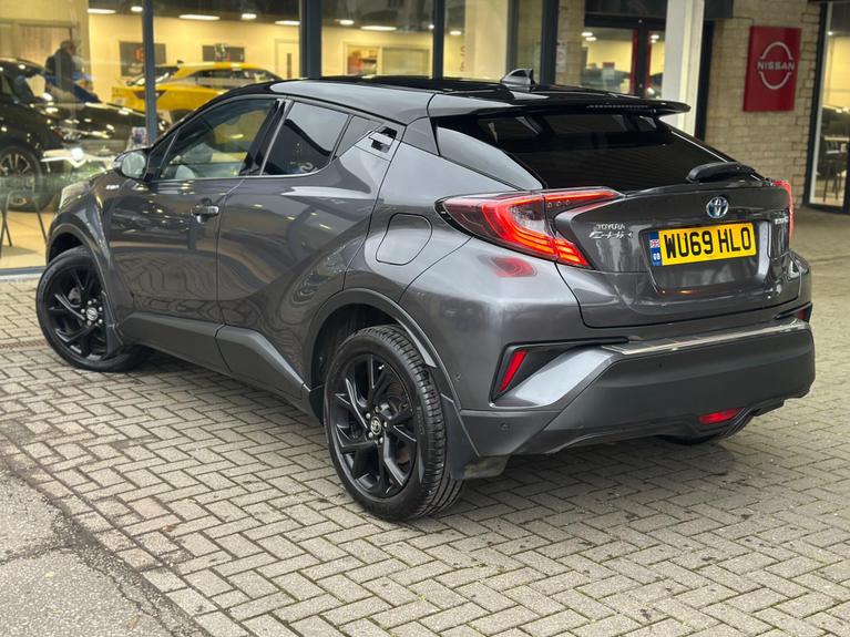 Used Toyota C-HR WU69HLO 4