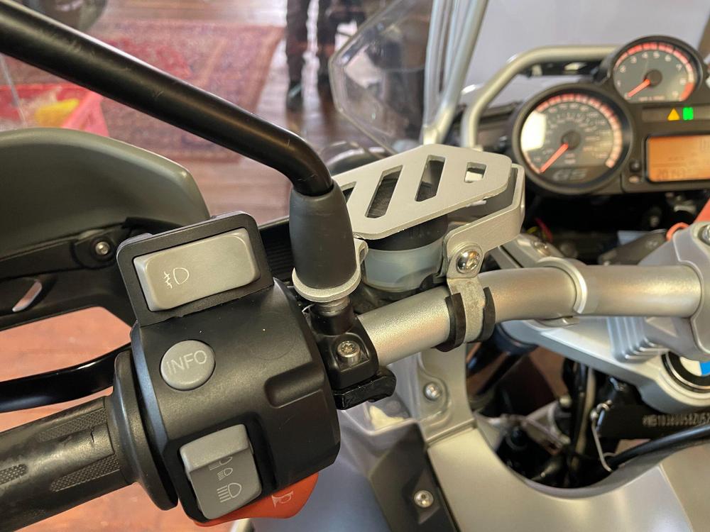 BMW R 1200 GS Adventure Photo at-e6fda3cd93e243e4960e3a361f43b272.jpg