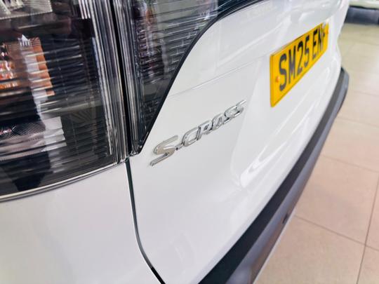 Suzuki S-Cross Photo at-e70bf5c0de9c426eb8e8e8c8da7cfa93.jpg