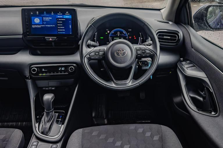 Used Toyota Yaris WM25GHK 9
