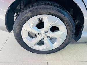 Suzuki Swift Photo 24
