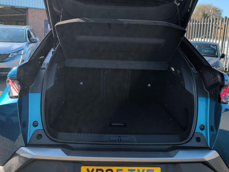 Used Peugeot 3008 YP25TXF 18