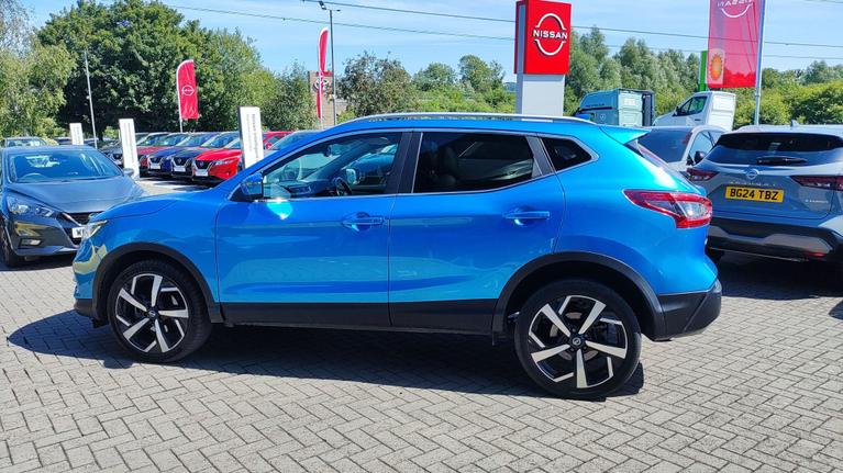 Used Nissan Qashqai DL69NNR 4