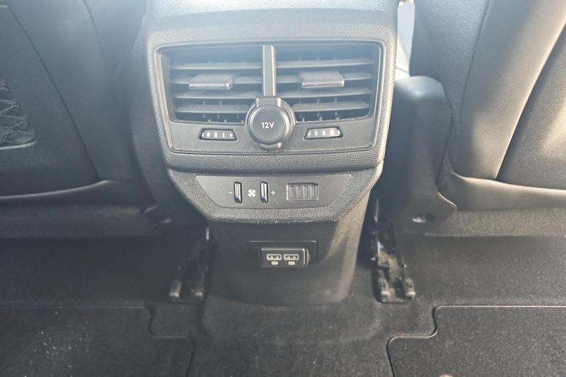 Used Peugeot 5008 KM74RJZ 33