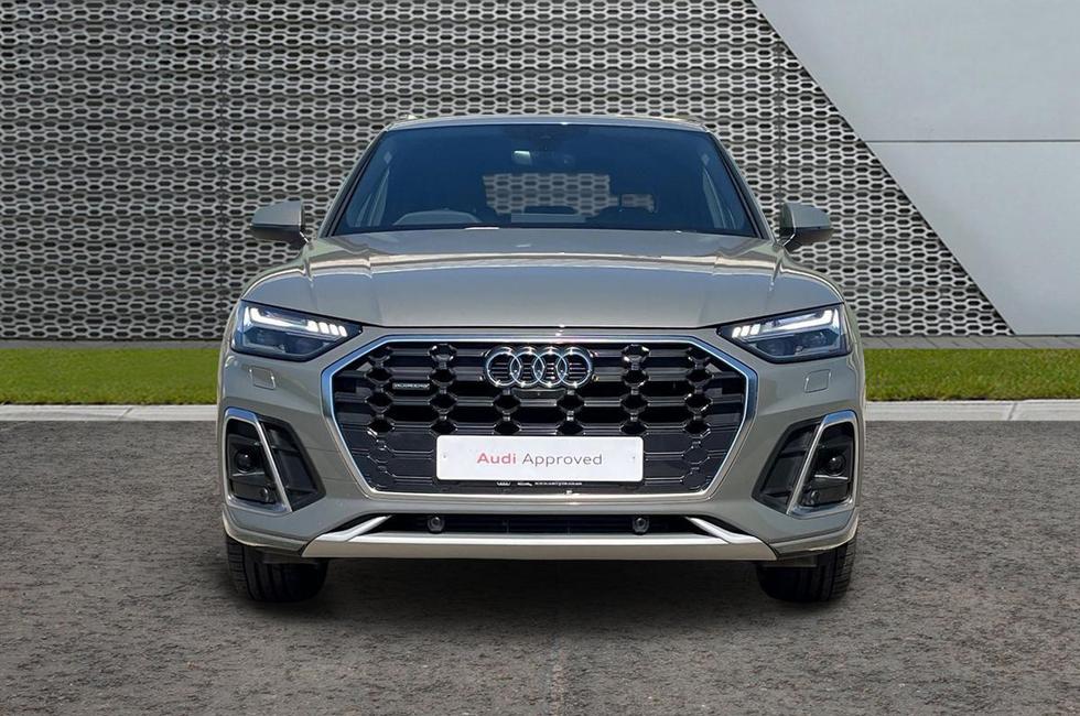 Audi Q5 Photo at-e78a7c0886064db0a9f5497a9940f642.jpg