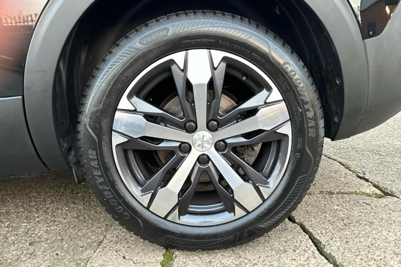 Used Peugeot 5008 LO70NWR 10