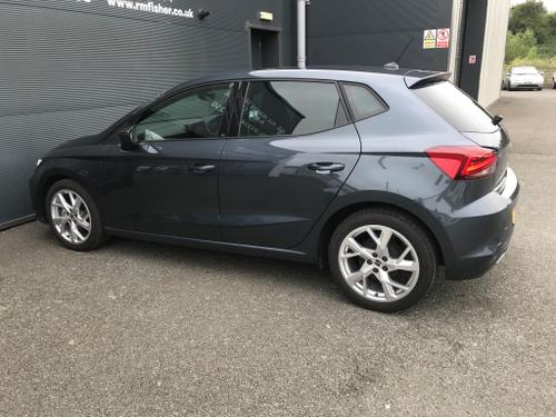 SEAT Ibiza Photo at-e7e09d1b1bbc4145a5371253aee0ec5e.jpg