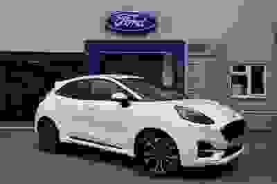Used 2021 Ford Puma 1.0T EcoBoost MHEV ST-Line Euro 6 (s/s) 5dr White at Islington Motor Group