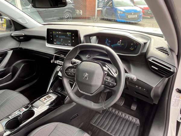 Used Peugeot E-2008 VK22ZLO 19