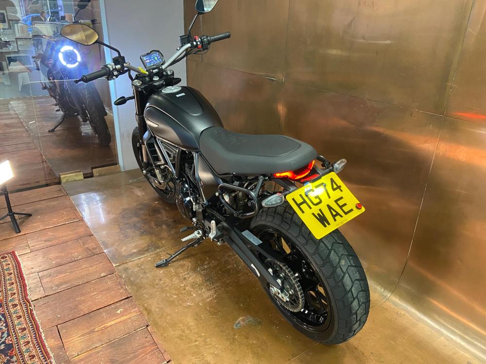 Ducati Scrambler 800 Photo at-e821f29376e7426d8d01b81203d6f9a5.jpg