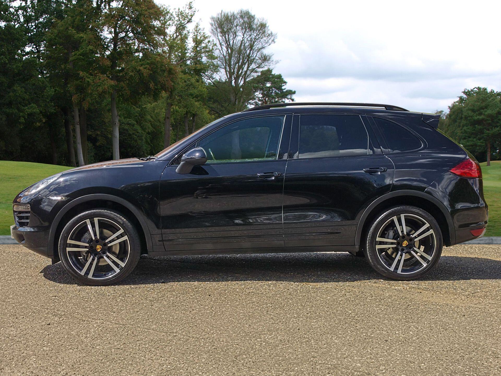 Porsche Cayenne 3.0 TD V6 Tiptronic 4WD Euro 5 (s/s) 5dr — photo 2