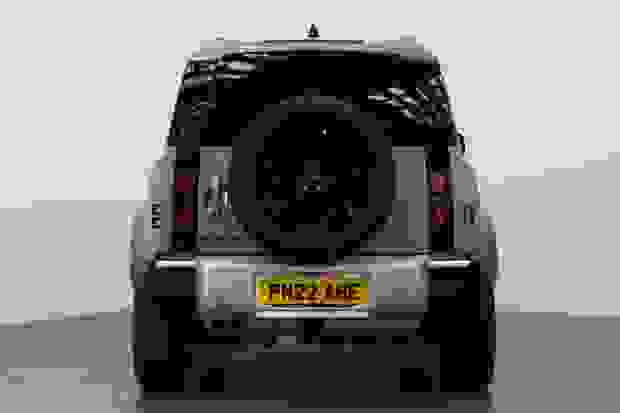 Land Rover DEFENDER Photo at-e84072903b974084ab641b27f2c96b20.jpg