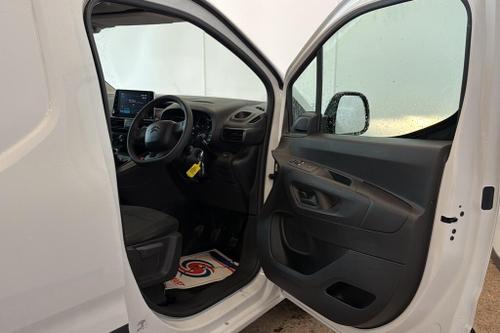 Citroen BERLINGO Photo at-e8704ff2701948b68b1026437448237a.jpg