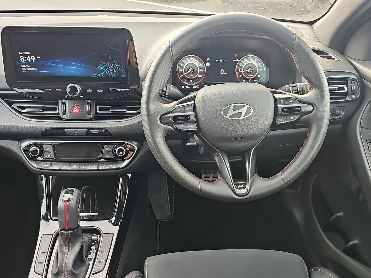 Hyundai i30 Photo at-e89e2a7a0f4f408da7a2d7f26d261f89.jpg