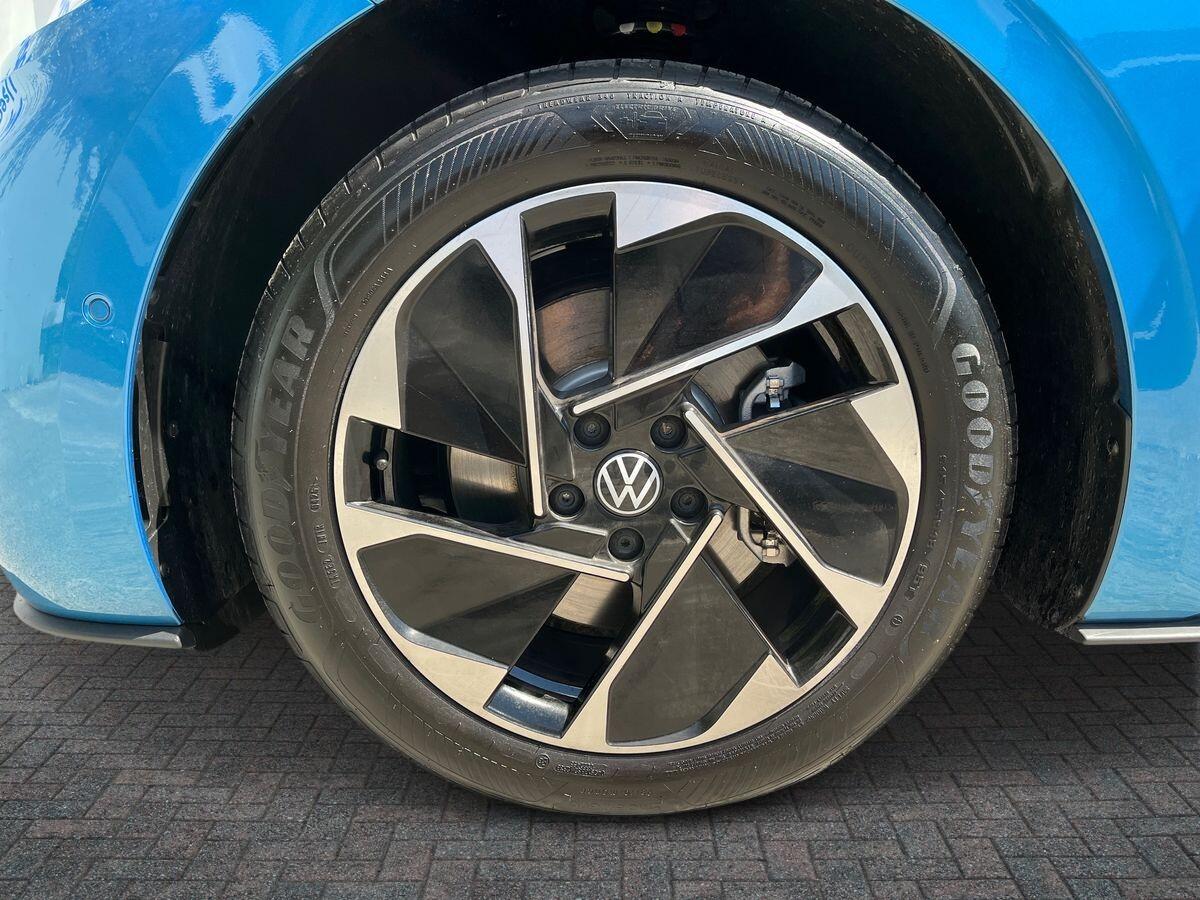 Volkswagen ID.3 Photo at-e8abdd0f93a747ac82dac3a108d0e857.jpg