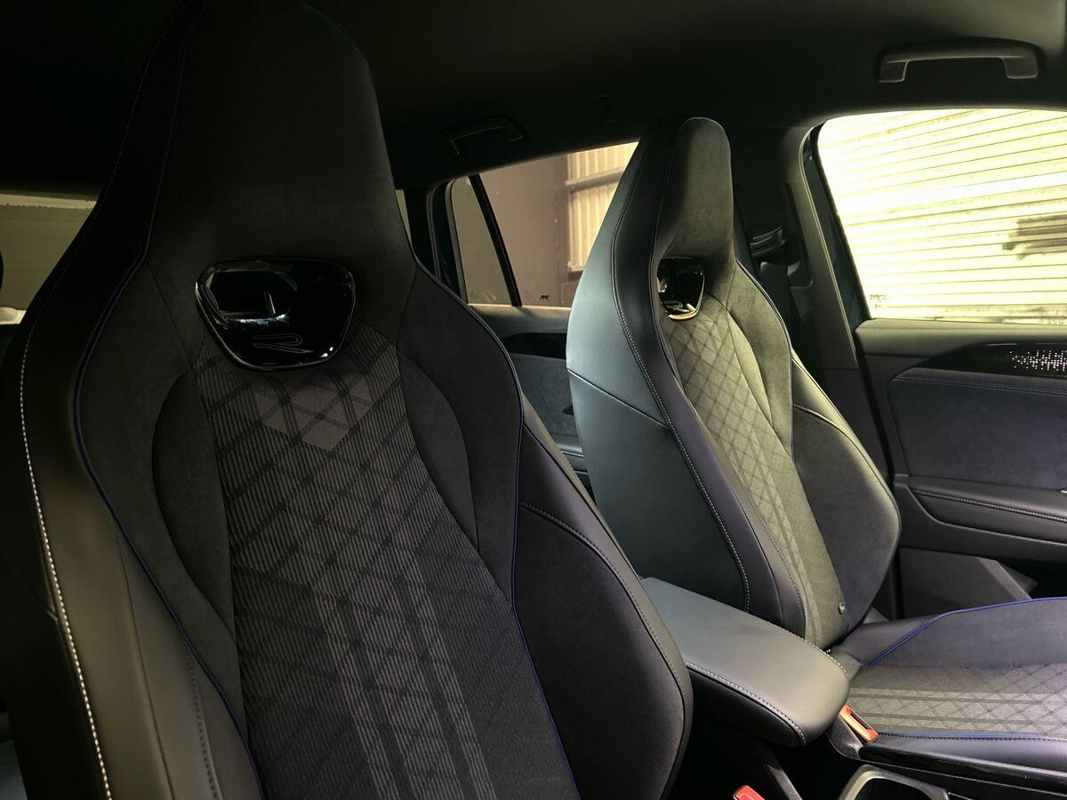 Volkswagen Tiguan Photo at-e8aea698aedf4634b7041d0fe1db6ea2.jpg