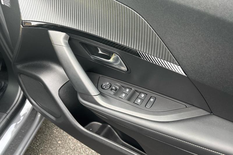 Used Peugeot 2008 BG24LUJ 23