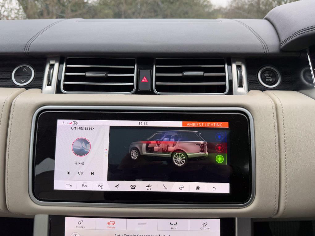 Used Land Rover Range Rover LL18WWR 28